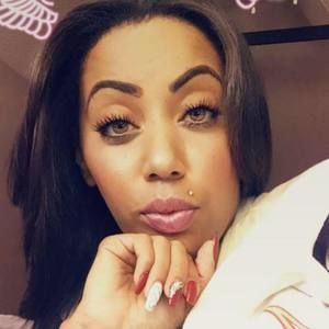 Meet your Posher, Natasha